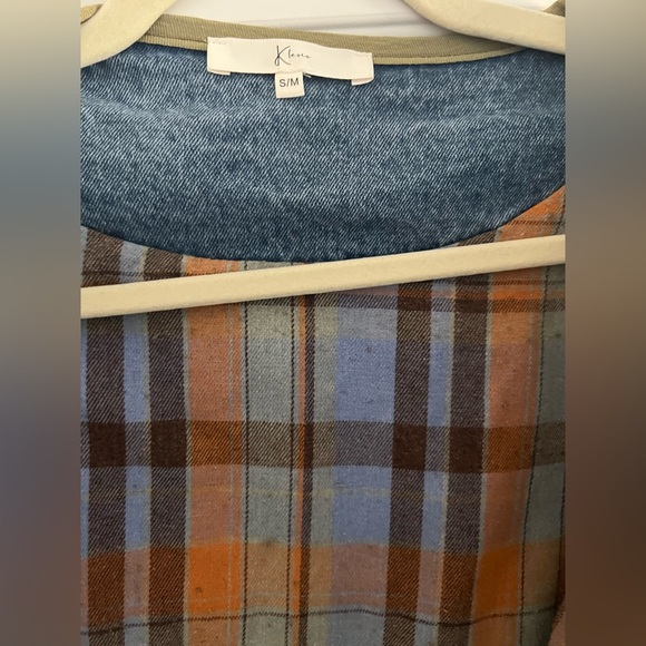 The western gold oversized denim jacket with plaid interior small/medium - Picture 10 of 13